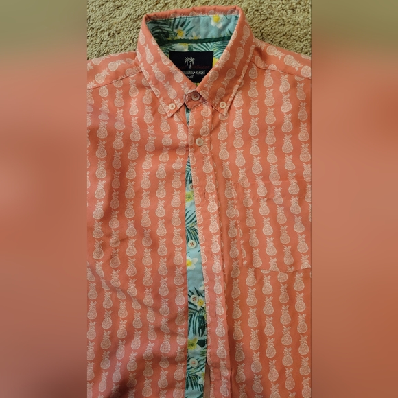 Tropical Collection International Report Tropical Pineapple Shirt size s… - Picture 2 of 3